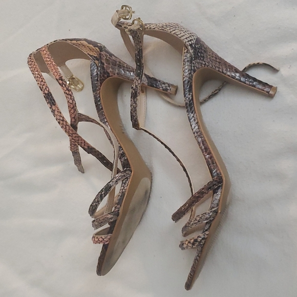 NY&Co Faux Animal Print Heelz - Picture 2 of 14